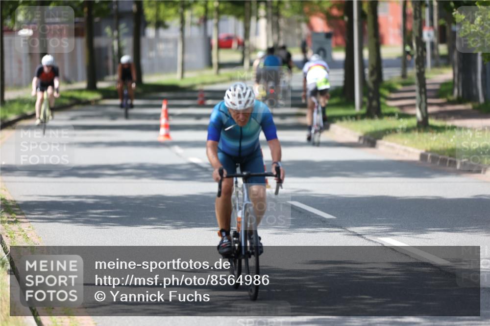 10.08.2025 - GEWOBA Citytriathlon Bremen Yannick Fuchs http://msf.ph/oto/8564986 10.08.2025 14:45:08 Radfahren 35, 198, 326, 336, 346, 453, 484, 497 meine-sportfotos.de