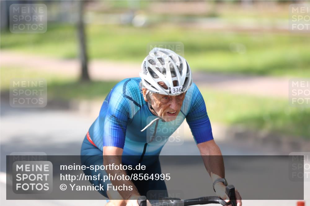 10.08.2025 - GEWOBA Citytriathlon Bremen Yannick Fuchs http://msf.ph/oto/8564995 10.08.2025 14:45:09 Radfahren 35, 198, 326, 336, 346, 453, 484, 497 meine-sportfotos.de