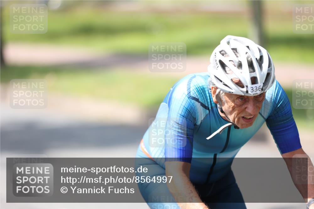10.08.2025 - GEWOBA Citytriathlon Bremen Yannick Fuchs http://msf.ph/oto/8564997 10.08.2025 14:45:09 Radfahren 35, 198, 326, 336, 346, 453, 484, 497 meine-sportfotos.de