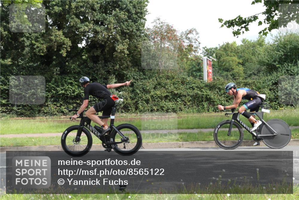 10.08.2025 - GEWOBA Citytriathlon Bremen Yannick Fuchs http://msf.ph/oto/8565122 10.08.2025 11:59:19 Radfahren  meine-sportfotos.de