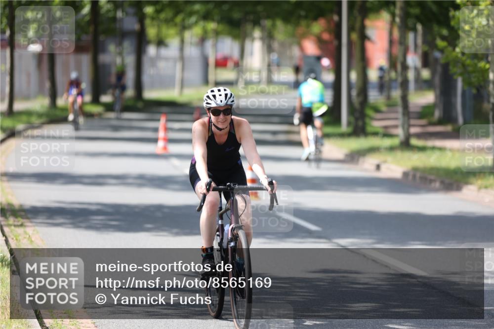 10.08.2025 - GEWOBA Citytriathlon Bremen Yannick Fuchs http://msf.ph/oto/8565169 10.08.2025 14:46:17 Radfahren 61, 270, 363, 422, 499 meine-sportfotos.de