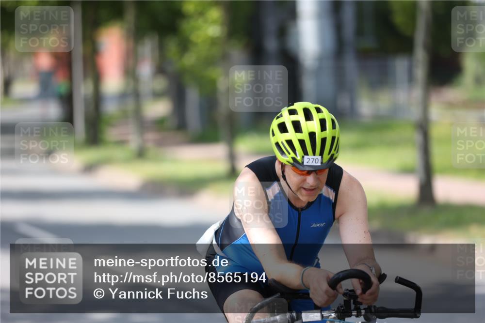 10.08.2025 - GEWOBA Citytriathlon Bremen Yannick Fuchs http://msf.ph/oto/8565194 10.08.2025 14:46:25 Radfahren 270, 358, 422, 499 meine-sportfotos.de