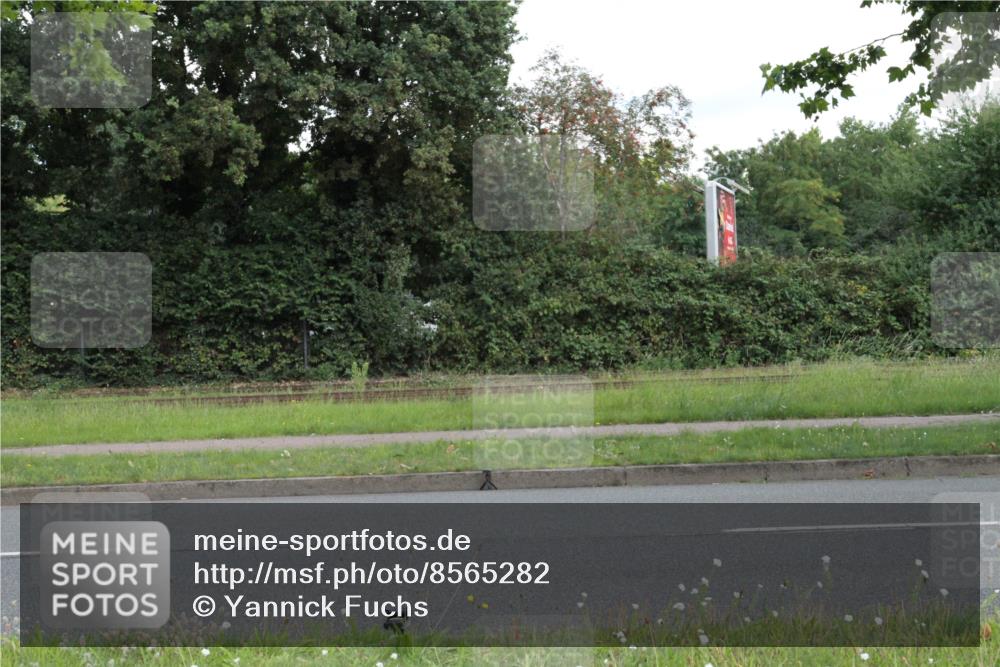 10.08.2025 - GEWOBA Citytriathlon Bremen Yannick Fuchs http://msf.ph/oto/8565282 10.08.2025 12:03:32 Radfahren 662 meine-sportfotos.de