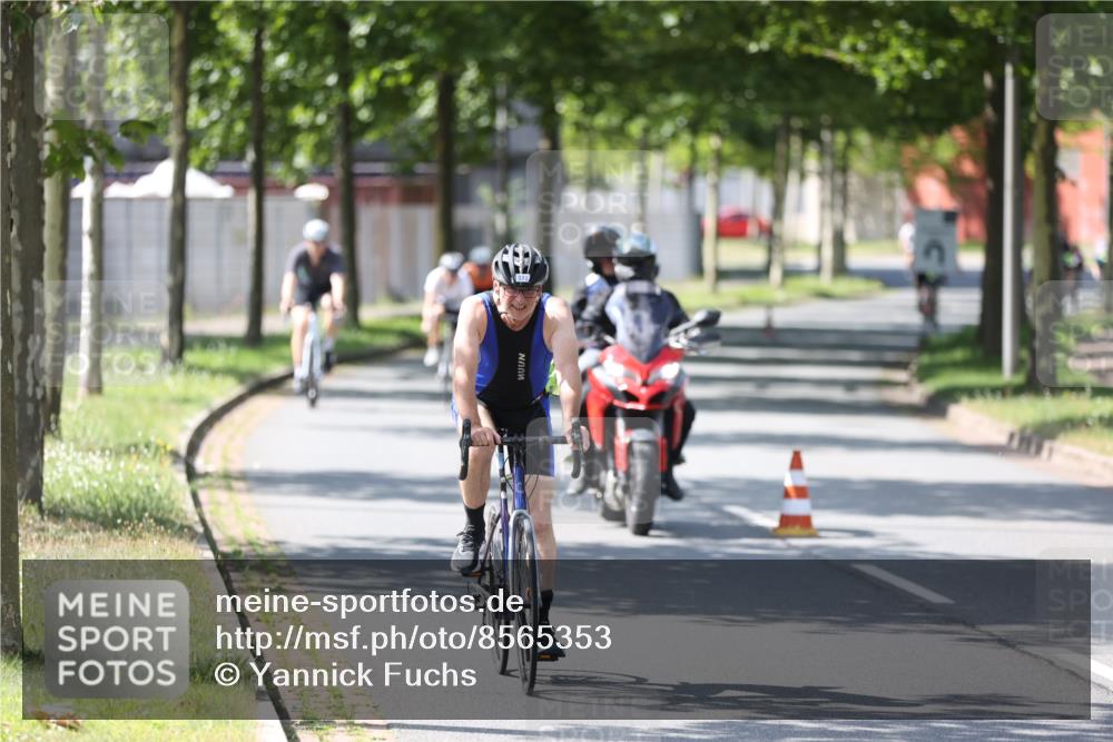 10.08.2025 - GEWOBA Citytriathlon Bremen Yannick Fuchs http://msf.ph/oto/8565353 10.08.2025 14:48:04 Radfahren 22, 331, 350, 418, 447 meine-sportfotos.de