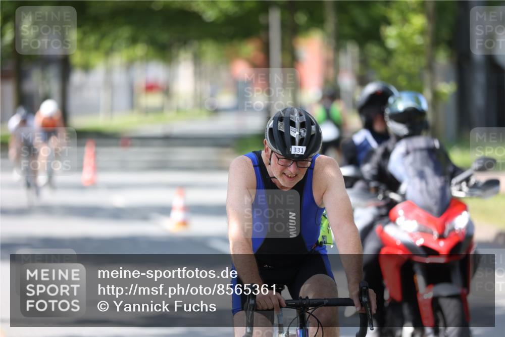 10.08.2025 - GEWOBA Citytriathlon Bremen Yannick Fuchs http://msf.ph/oto/8565361 10.08.2025 14:48:06 Radfahren 22, 196, 331, 350, 418, 447 meine-sportfotos.de