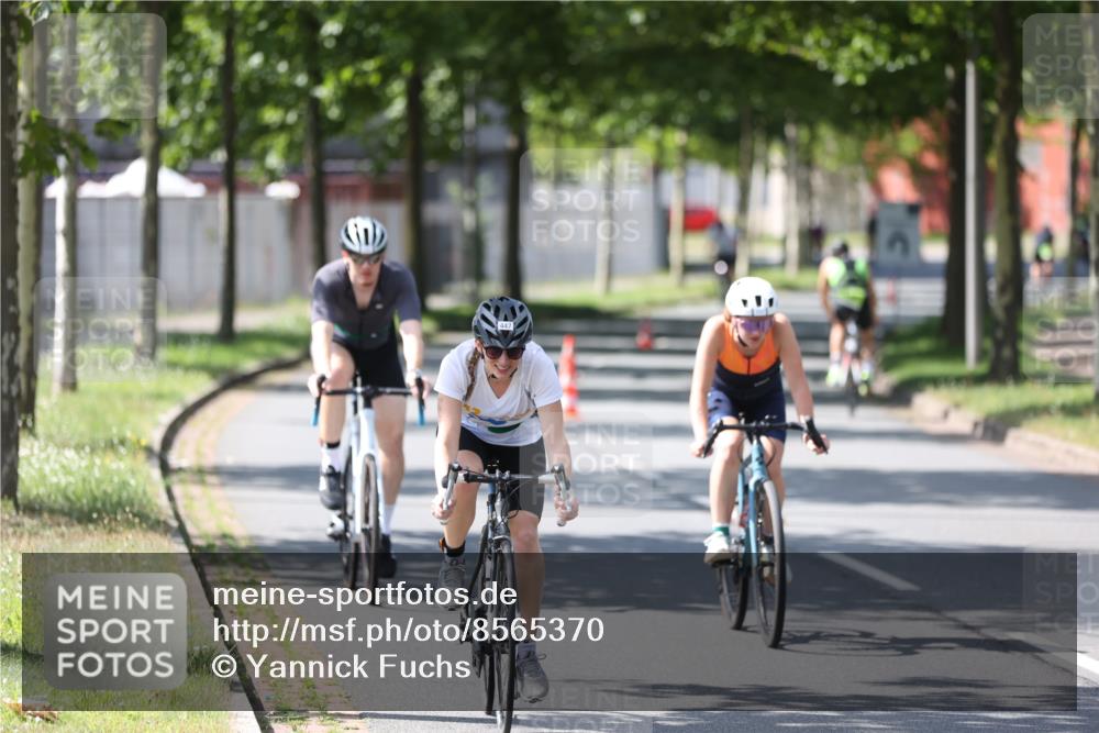 10.08.2025 - GEWOBA Citytriathlon Bremen Yannick Fuchs http://msf.ph/oto/8565370 10.08.2025 14:48:08 Radfahren 22, 196, 331, 350, 447 meine-sportfotos.de