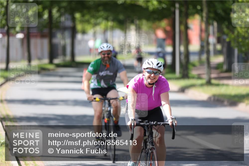 10.08.2025 - GEWOBA Citytriathlon Bremen Yannick Fuchs http://msf.ph/oto/8565413 10.08.2025 14:48:27 Radfahren 189, 196, 457 meine-sportfotos.de