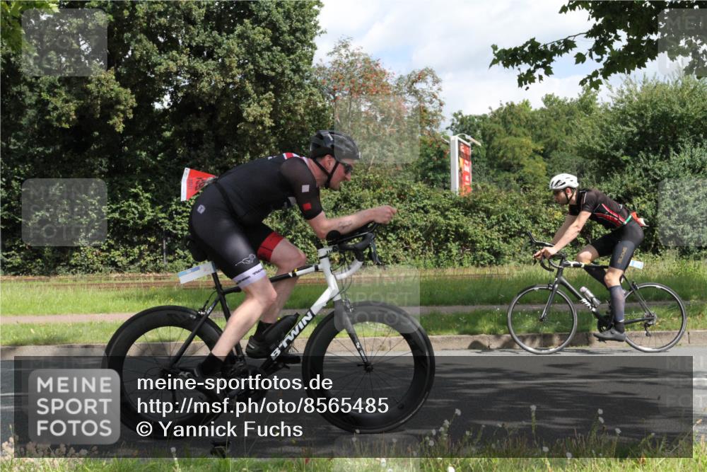 10.08.2025 - GEWOBA Citytriathlon Bremen Yannick Fuchs http://msf.ph/oto/8565485 10.08.2025 12:07:42 Radfahren 559, 609, 646, 650, 660, 693, 705, 706, 721, 723, 740, 815, 879 meine-sportfotos.de