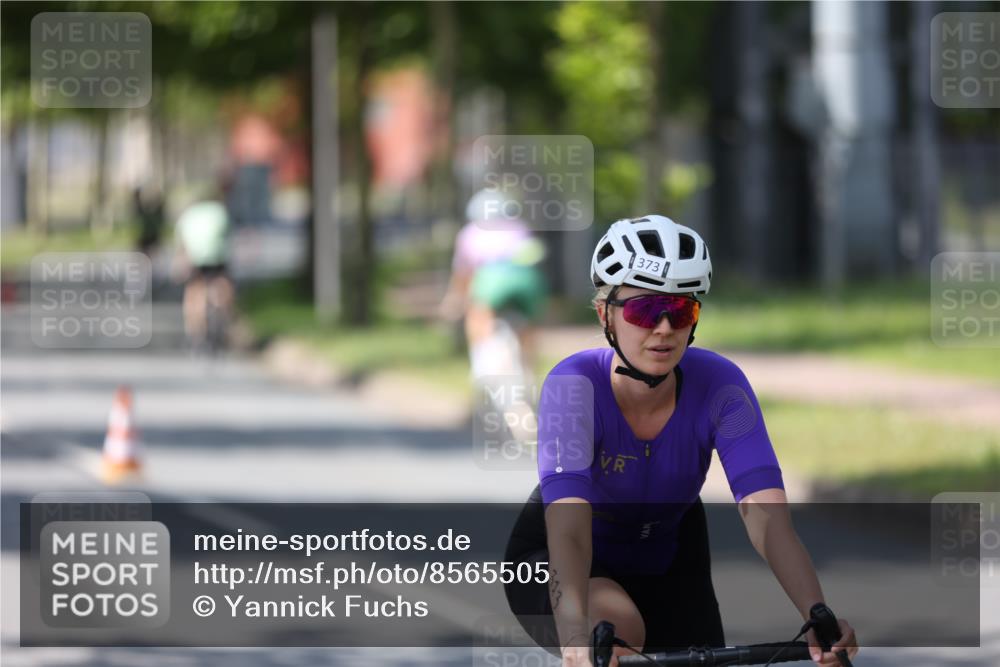 10.08.2025 - GEWOBA Citytriathlon Bremen Yannick Fuchs http://msf.ph/oto/8565505 10.08.2025 14:49:18 Radfahren 286, 373, 401, 403 meine-sportfotos.de