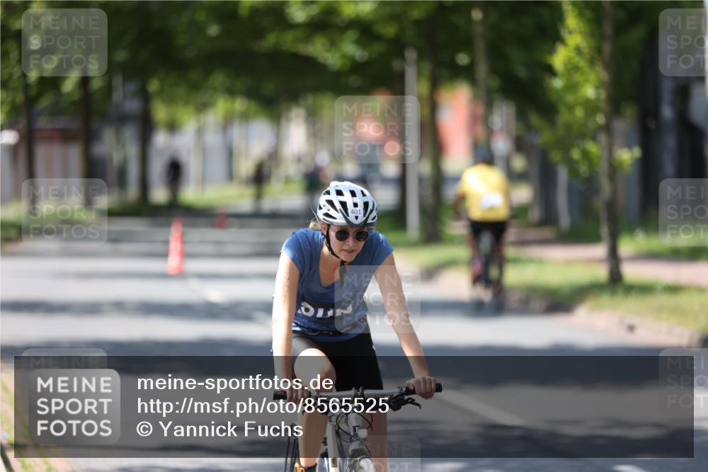 10.08.2025 - GEWOBA Citytriathlon Bremen Yannick Fuchs http://msf.ph/oto/8565525 10.08.2025 14:49:24 Radfahren 286, 373, 401, 461, 491 meine-sportfotos.de