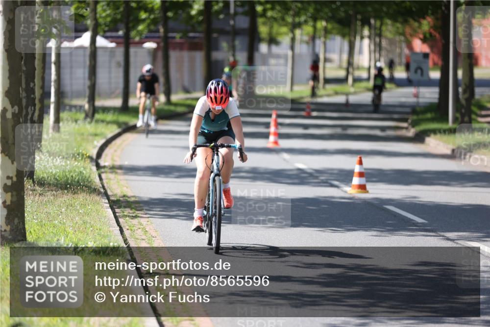 10.08.2025 - GEWOBA Citytriathlon Bremen Yannick Fuchs http://msf.ph/oto/8565596 10.08.2025 14:49:46 Radfahren 6, 169, 193, 305, 328, 377, 402, 407, 429, 461, 466, 491, 509, 517 meine-sportfotos.de
