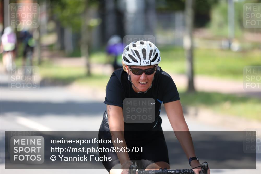 10.08.2025 - GEWOBA Citytriathlon Bremen Yannick Fuchs http://msf.ph/oto/8565701 10.08.2025 14:50:29 Radfahren 231, 416, 504 meine-sportfotos.de