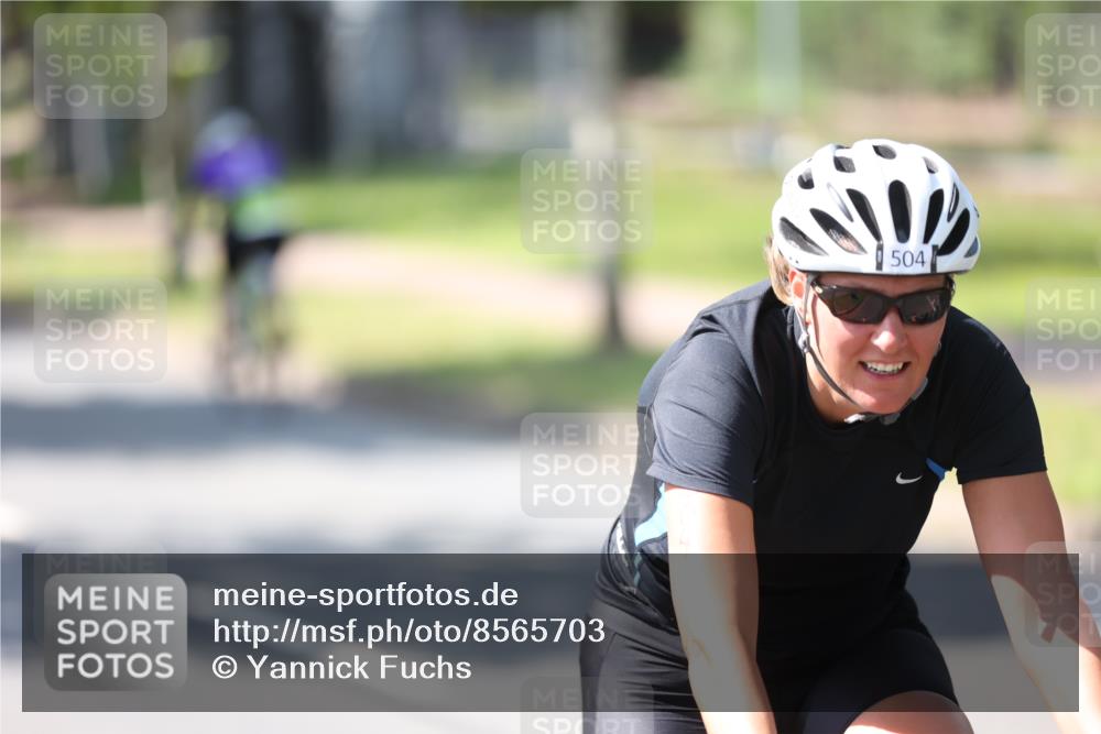 10.08.2025 - GEWOBA Citytriathlon Bremen Yannick Fuchs http://msf.ph/oto/8565703 10.08.2025 14:50:29 Radfahren 231, 416, 504 meine-sportfotos.de