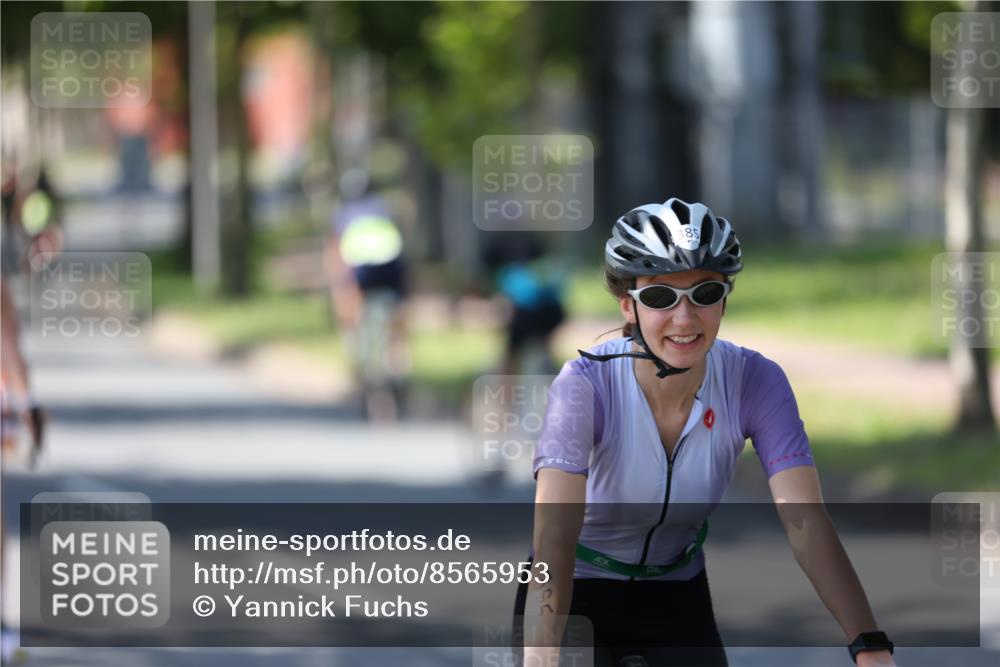 10.08.2025 - GEWOBA Citytriathlon Bremen Yannick Fuchs http://msf.ph/oto/8565953 10.08.2025 14:53:03 Radfahren 376, 378, 385, 463, 510 meine-sportfotos.de
