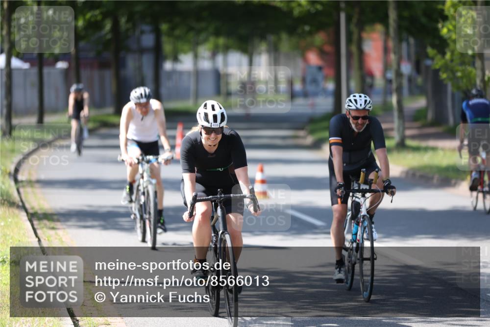 10.08.2025 - GEWOBA Citytriathlon Bremen Yannick Fuchs http://msf.ph/oto/8566013 10.08.2025 14:53:54 Radfahren 291, 300, 345, 434, 438, 473, 485, 501, 519 meine-sportfotos.de