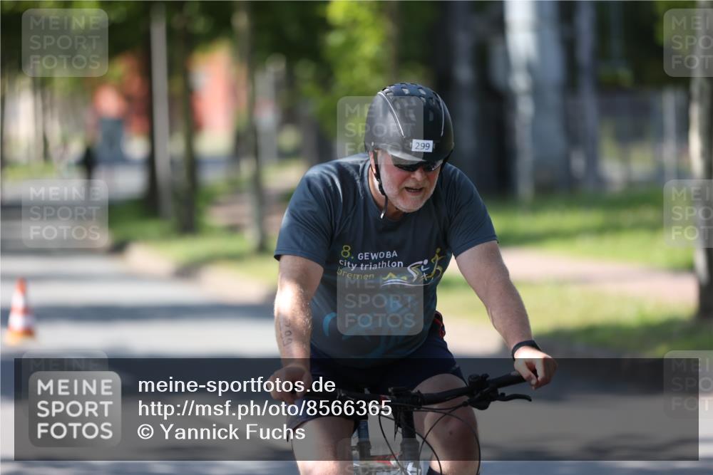 10.08.2025 - GEWOBA Citytriathlon Bremen Yannick Fuchs http://msf.ph/oto/8566365 10.08.2025 14:56:56 Radfahren 299, 388, 392, 414, 435 meine-sportfotos.de