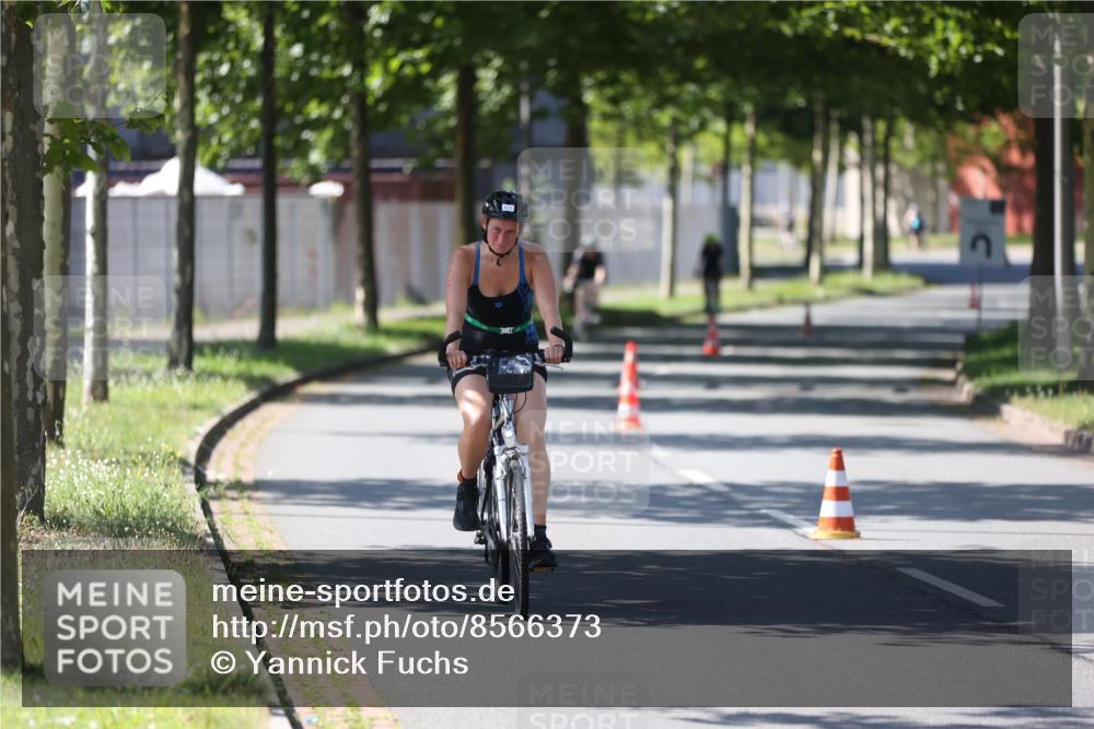 10.08.2025 - GEWOBA Citytriathlon Bremen Yannick Fuchs http://msf.ph/oto/8566373 10.08.2025 14:56:59 Radfahren 299, 388, 414, 435 meine-sportfotos.de