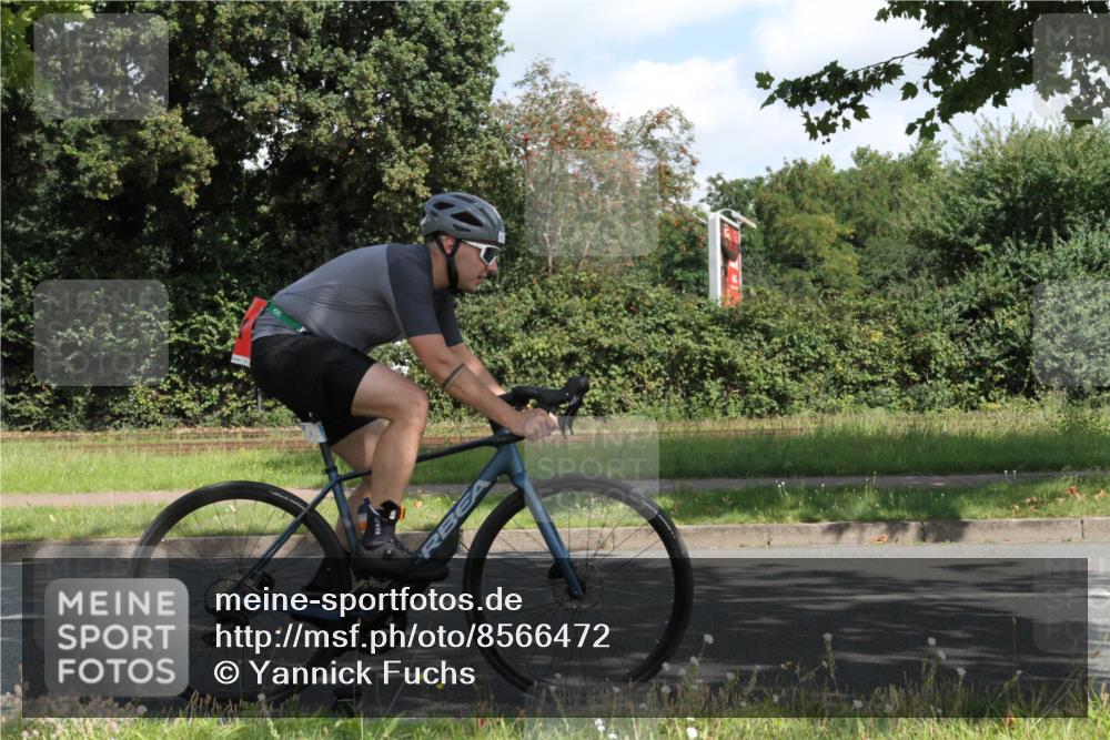 10.08.2025 - GEWOBA Citytriathlon Bremen Yannick Fuchs http://msf.ph/oto/8566472 10.08.2025 12:17:29 Radfahren 671, 766, 856, 912 meine-sportfotos.de
