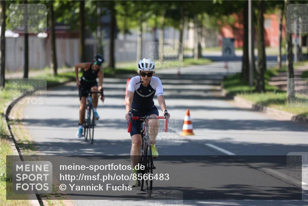 10.08.2025 - GEWOBA Citytriathlon Bremen Yannick Fuchs http://msf.ph/oto/8566483 10.08.2025 14:58:13 Radfahren 425, 512, 515 meine-sportfotos.de
