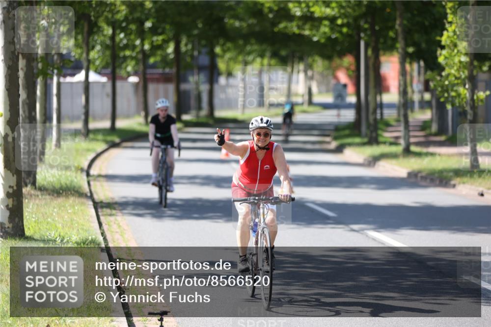 10.08.2025 - GEWOBA Citytriathlon Bremen Yannick Fuchs http://msf.ph/oto/8566520 10.08.2025 14:59:47 Radfahren 380 meine-sportfotos.de