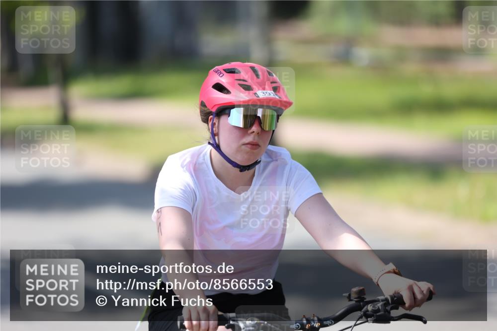 10.08.2025 - GEWOBA Citytriathlon Bremen Yannick Fuchs http://msf.ph/oto/8566553 10.08.2025 15:02:42 Radfahren 236, 391 meine-sportfotos.de