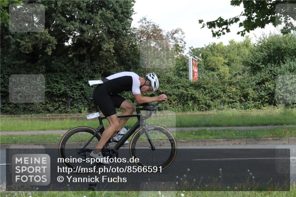 10.08.2025 - GEWOBA Citytriathlon Bremen Yannick Fuchs http://msf.ph/oto/8566591 10.08.2025 12:18:34 Radfahren 584, 637, 642, 652, 678, 680, 759, 763, 781, 855, 919, 973, 1015, 1029 meine-sportfotos.de