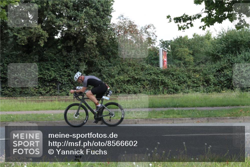 10.08.2025 - GEWOBA Citytriathlon Bremen Yannick Fuchs http://msf.ph/oto/8566602 10.08.2025 12:18:38 Radfahren 584, 637, 642, 652, 678, 680, 759, 763, 781, 855, 919, 1015, 1018, 1029 meine-sportfotos.de