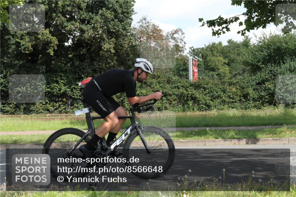 10.08.2025 - GEWOBA Citytriathlon Bremen Yannick Fuchs http://msf.ph/oto/8566648 10.08.2025 12:19:16 Radfahren 709, 750, 762, 804, 1033 meine-sportfotos.de