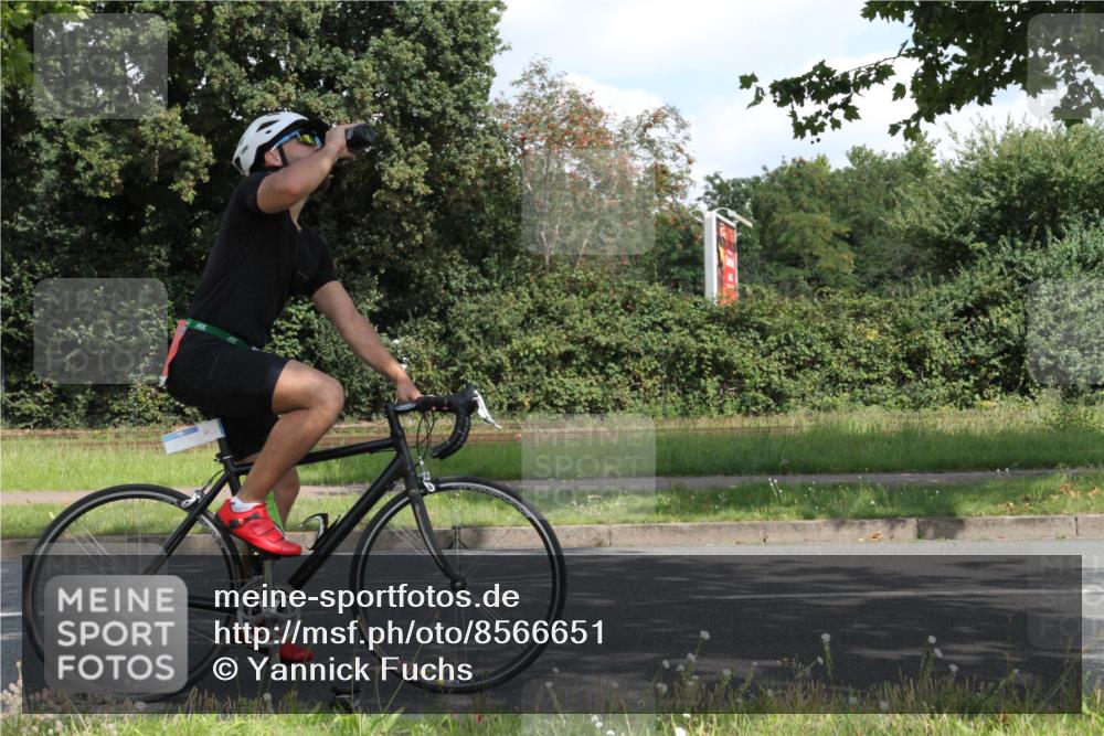 10.08.2025 - GEWOBA Citytriathlon Bremen Yannick Fuchs http://msf.ph/oto/8566651 10.08.2025 12:19:19 Radfahren 709, 750, 762, 804, 872, 1033 meine-sportfotos.de