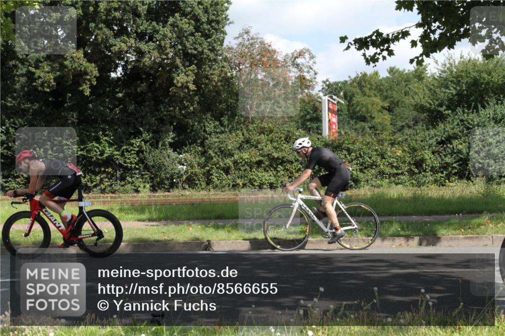 10.08.2025 - GEWOBA Citytriathlon Bremen Yannick Fuchs http://msf.ph/oto/8566655 10.08.2025 12:19:27 Radfahren 749, 750, 762, 804, 872, 1033 meine-sportfotos.de