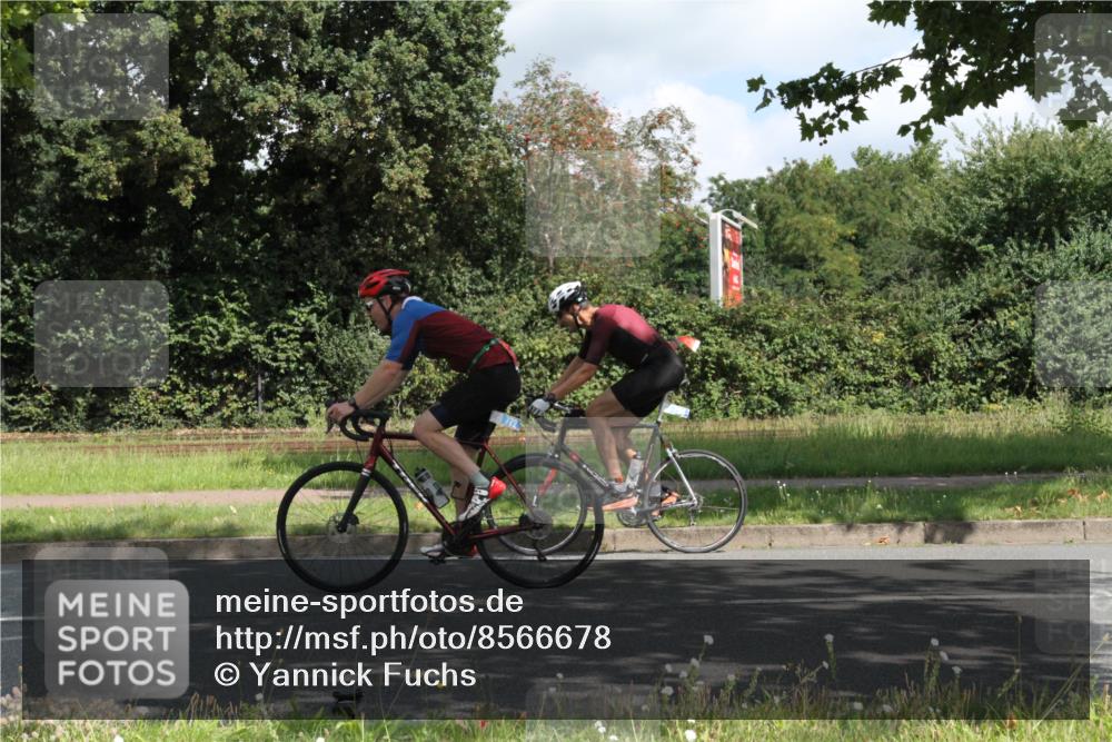 10.08.2025 - GEWOBA Citytriathlon Bremen Yannick Fuchs http://msf.ph/oto/8566678 10.08.2025 12:20:02 Radfahren 639, 719, 739, 764, 782, 784, 841, 844, 920, 1027 meine-sportfotos.de