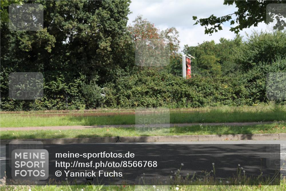 10.08.2025 - GEWOBA Citytriathlon Bremen Yannick Fuchs http://msf.ph/oto/8566768 10.08.2025 12:21:25 Radfahren 555, 618, 761, 785, 913, 949, 975, 1002 meine-sportfotos.de