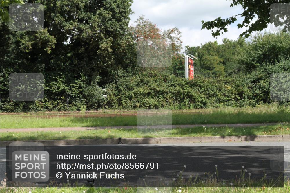 10.08.2025 - GEWOBA Citytriathlon Bremen Yannick Fuchs http://msf.ph/oto/8566791 10.08.2025 12:21:33 Radfahren 618, 761, 913, 923, 949, 975 meine-sportfotos.de