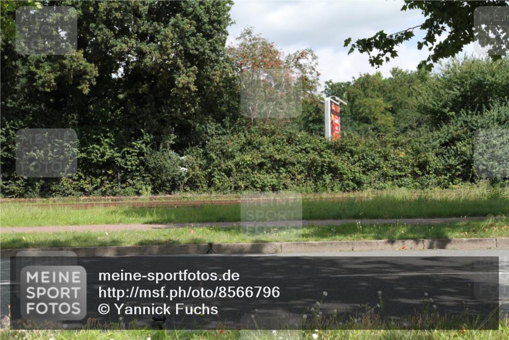10.08.2025 - GEWOBA Citytriathlon Bremen Yannick Fuchs http://msf.ph/oto/8566796 10.08.2025 12:21:35 Radfahren 618, 761, 913, 923, 949 meine-sportfotos.de