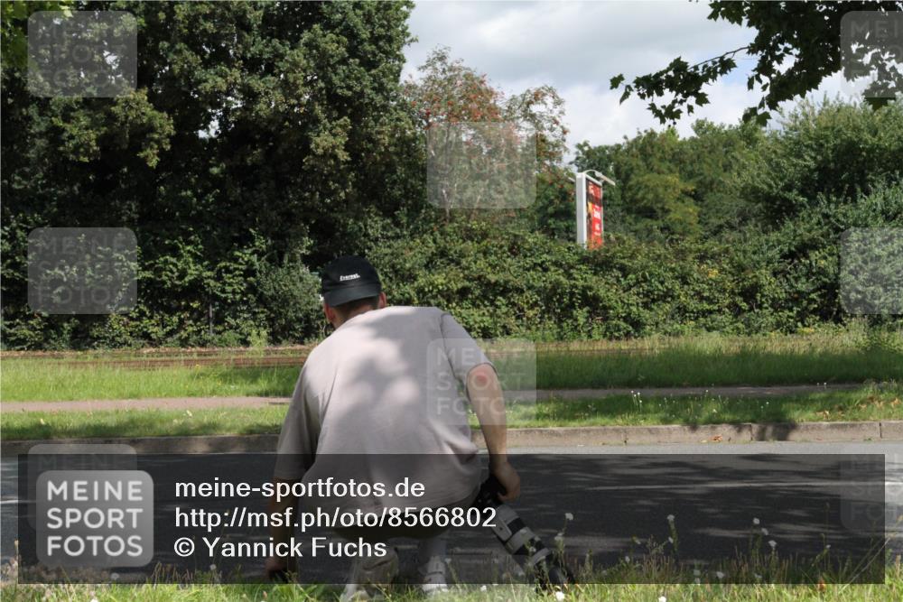 10.08.2025 - GEWOBA Citytriathlon Bremen Yannick Fuchs http://msf.ph/oto/8566802 10.08.2025 12:21:37 Radfahren 618, 923, 949 meine-sportfotos.de