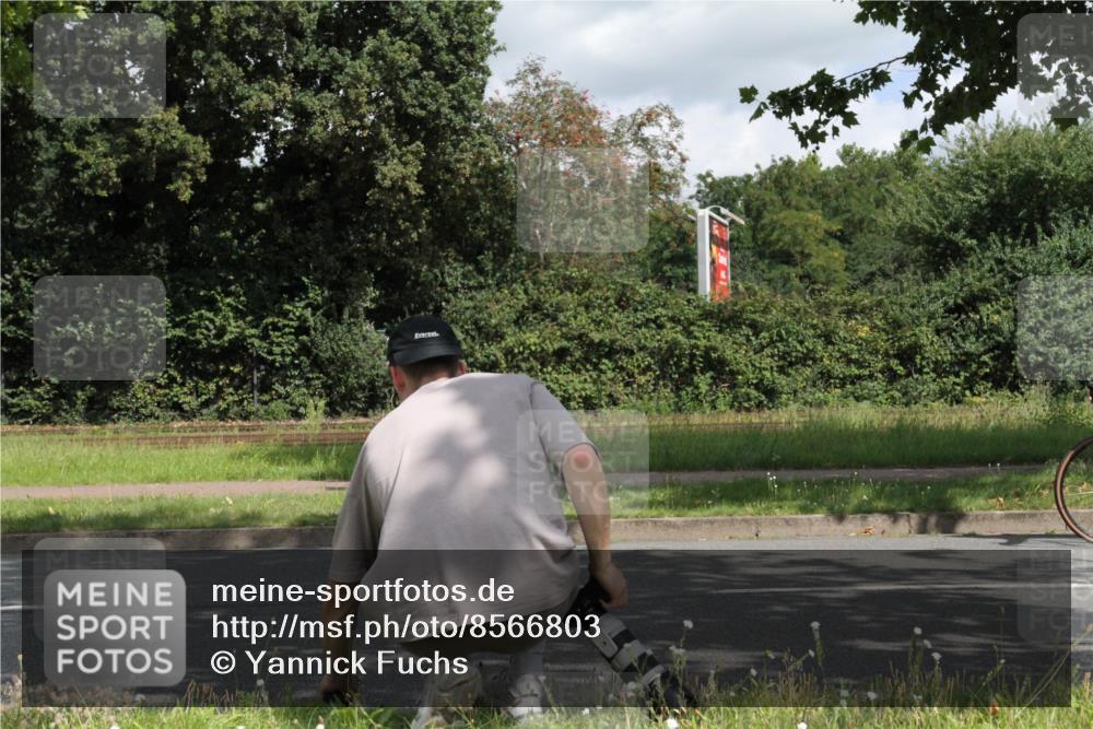 10.08.2025 - GEWOBA Citytriathlon Bremen Yannick Fuchs http://msf.ph/oto/8566803 10.08.2025 12:21:38 Radfahren 618, 923, 949 meine-sportfotos.de