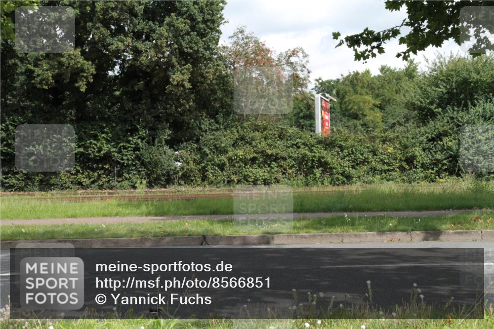 10.08.2025 - GEWOBA Citytriathlon Bremen Yannick Fuchs http://msf.ph/oto/8566851 10.08.2025 12:23:39 Radfahren 696, 746, 754, 797, 802, 831, 945, 983 meine-sportfotos.de