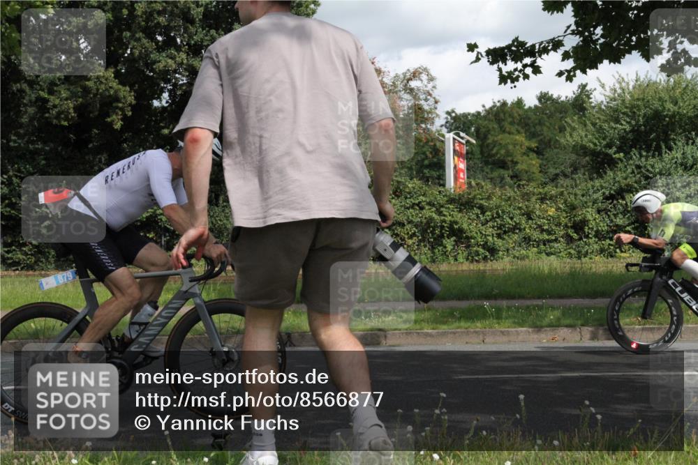 10.08.2025 - GEWOBA Citytriathlon Bremen Yannick Fuchs http://msf.ph/oto/8566877 10.08.2025 12:24:03 Radfahren 559, 614, 650, 706, 721, 815, 879, 1028 meine-sportfotos.de
