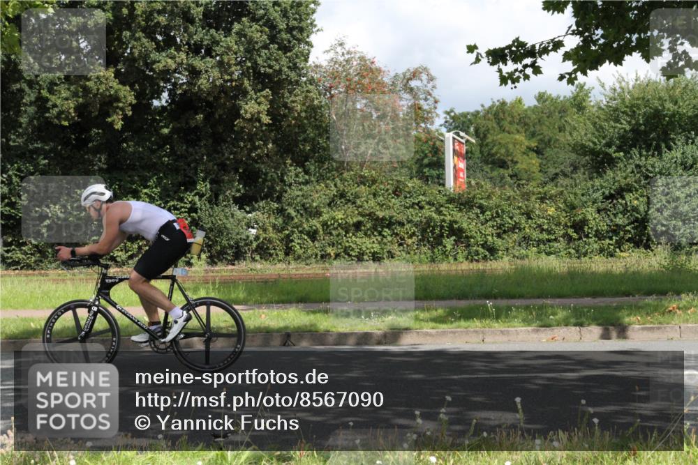 10.08.2025 - GEWOBA Citytriathlon Bremen Yannick Fuchs http://msf.ph/oto/8567090 10.08.2025 12:28:43 Radfahren 622, 625, 629, 659, 732, 828, 851, 941, 981 meine-sportfotos.de