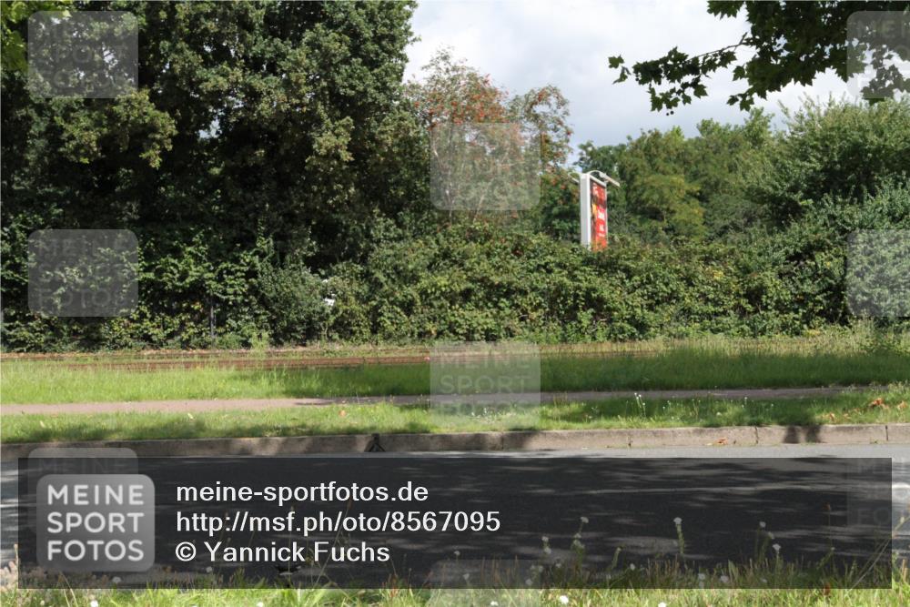 10.08.2025 - GEWOBA Citytriathlon Bremen Yannick Fuchs http://msf.ph/oto/8567095 10.08.2025 12:28:45 Radfahren 622, 629, 659, 732, 851, 941, 981 meine-sportfotos.de