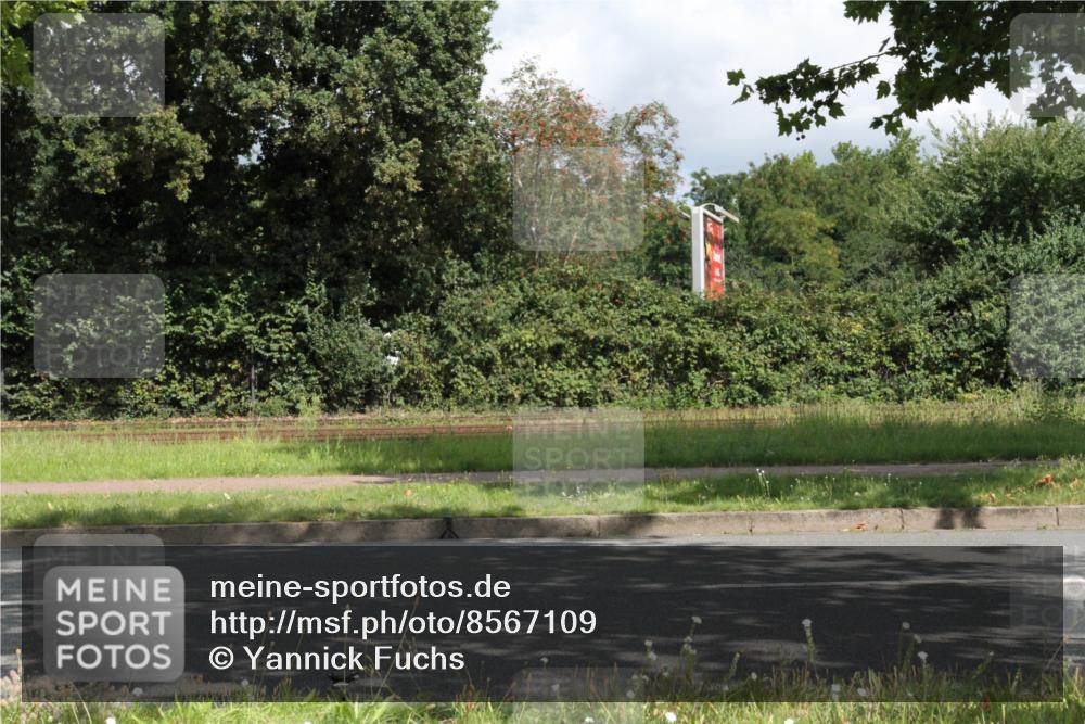 10.08.2025 - GEWOBA Citytriathlon Bremen Yannick Fuchs http://msf.ph/oto/8567109 10.08.2025 12:28:49 Radfahren 573, 622, 659, 732, 851, 981 meine-sportfotos.de