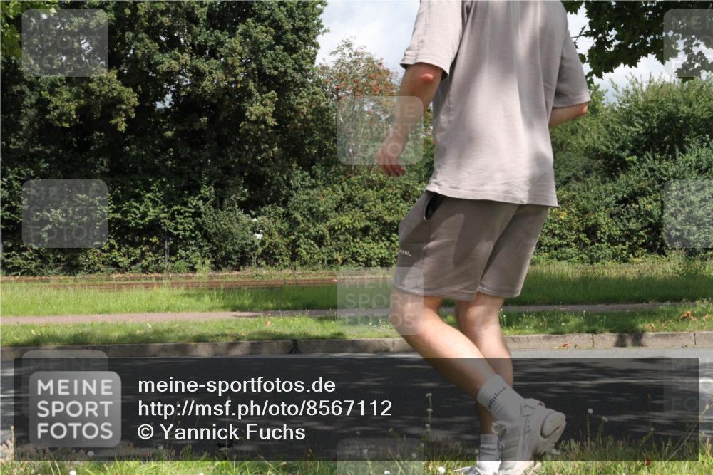 10.08.2025 - GEWOBA Citytriathlon Bremen Yannick Fuchs http://msf.ph/oto/8567112 10.08.2025 12:28:50 Radfahren 573, 622, 659, 732, 851 meine-sportfotos.de