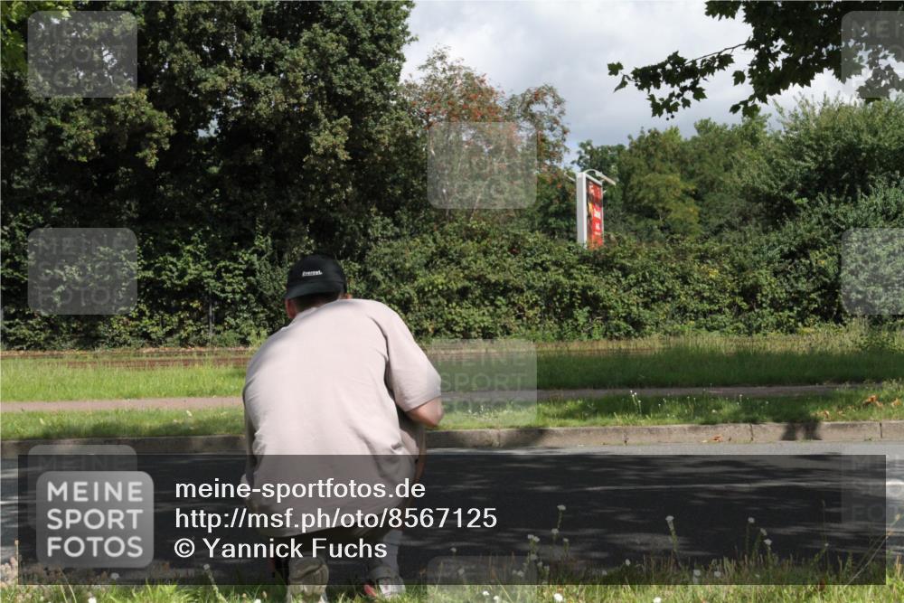 10.08.2025 - GEWOBA Citytriathlon Bremen Yannick Fuchs http://msf.ph/oto/8567125 10.08.2025 12:28:56 Radfahren 573, 659, 851 meine-sportfotos.de