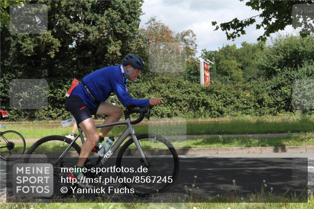 10.08.2025 - GEWOBA Citytriathlon Bremen Yannick Fuchs http://msf.ph/oto/8567245 10.08.2025 12:31:28 Radfahren 564, 575, 616, 630, 649, 655, 753, 788, 793, 863, 894, 905, 950 meine-sportfotos.de