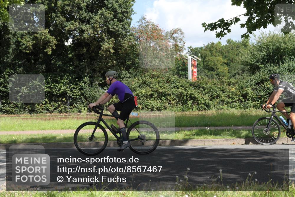 10.08.2025 - GEWOBA Citytriathlon Bremen Yannick Fuchs http://msf.ph/oto/8567467 10.08.2025 12:37:17 Radfahren 726, 804, 982 meine-sportfotos.de