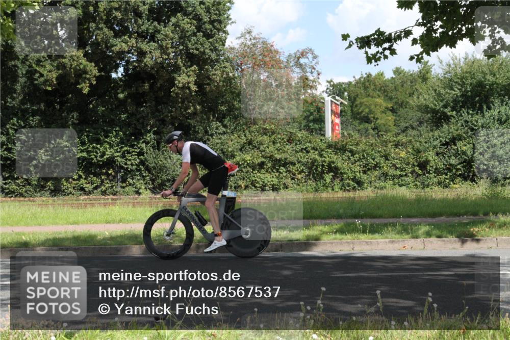 10.08.2025 - GEWOBA Citytriathlon Bremen Yannick Fuchs http://msf.ph/oto/8567537 10.08.2025 12:39:08 Radfahren 658, 696, 709, 729, 900, 969, 978, 1006 meine-sportfotos.de