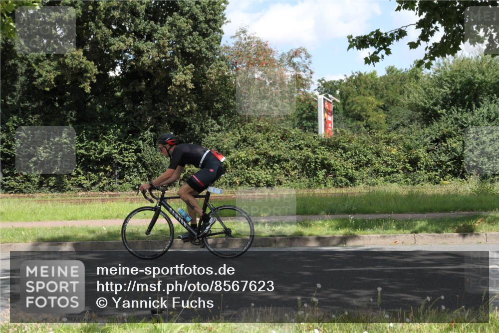 10.08.2025 - GEWOBA Citytriathlon Bremen Yannick Fuchs http://msf.ph/oto/8567623 10.08.2025 12:40:42 Radfahren 597, 606, 672, 723, 802, 829, 848, 870, 879, 921, 1001, 1002, 1024 meine-sportfotos.de
