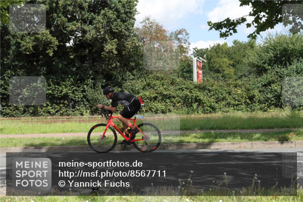 10.08.2025 - GEWOBA Citytriathlon Bremen Yannick Fuchs http://msf.ph/oto/8567711 10.08.2025 12:43:18 Radfahren 612, 646, 677, 885, 889, 945, 964, 1038 meine-sportfotos.de