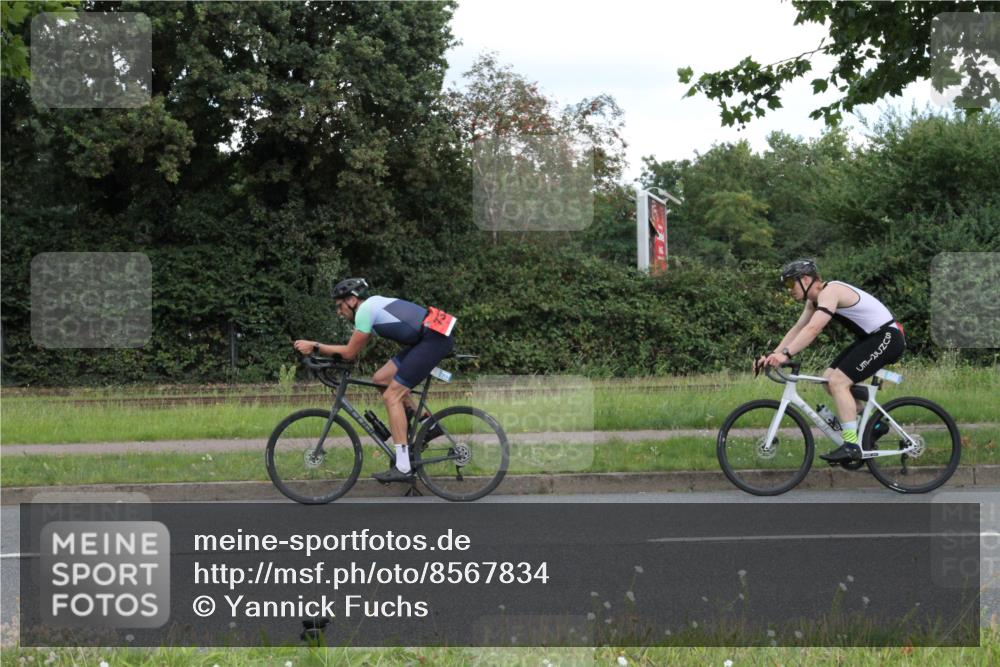 10.08.2025 - GEWOBA Citytriathlon Bremen Yannick Fuchs http://msf.ph/oto/8567834 10.08.2025 12:46:18 Radfahren 625, 948, 1011 meine-sportfotos.de