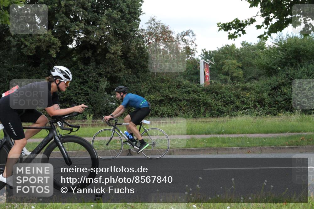 10.08.2025 - GEWOBA Citytriathlon Bremen Yannick Fuchs http://msf.ph/oto/8567840 10.08.2025 12:46:21 Radfahren 625, 948, 1011 meine-sportfotos.de